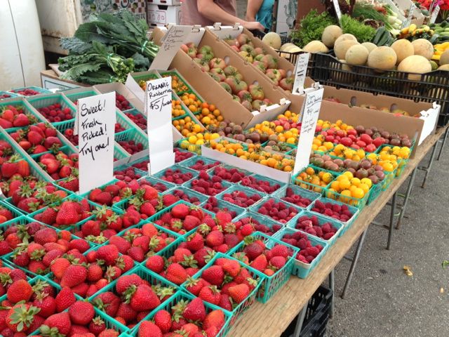 farmer's market shopping