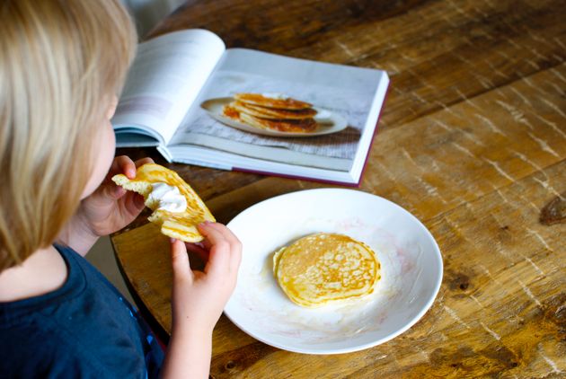 fluffy pancakes with yogurt