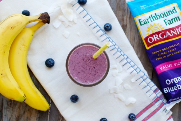 blueberry banana coconut smoothie