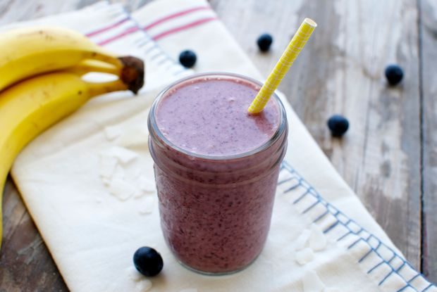 blueberry banana coconut smoothie