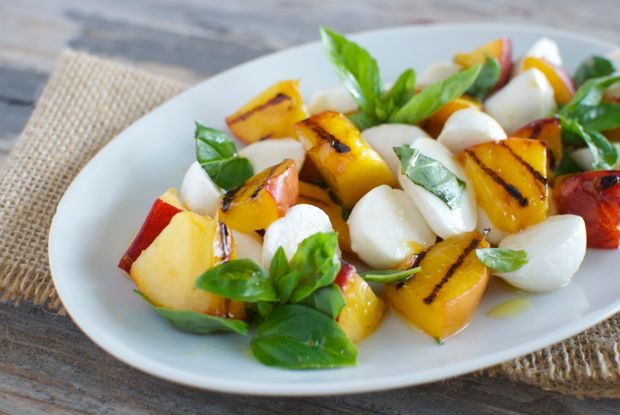 peach caprese salad