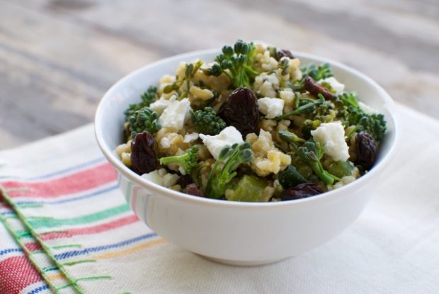 freekeh and broccoli salad