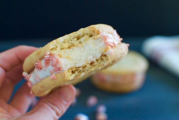 peppermint cookie sandwiches