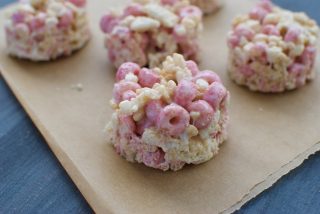 pink rice krispie treats